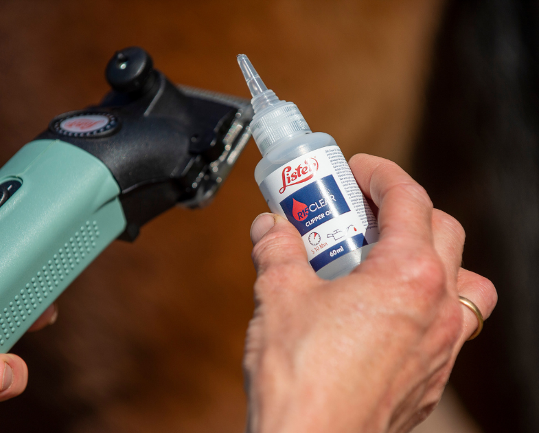 R15 Clear Clipper Oil  Lister Shearing, Equine Clipping Specialists